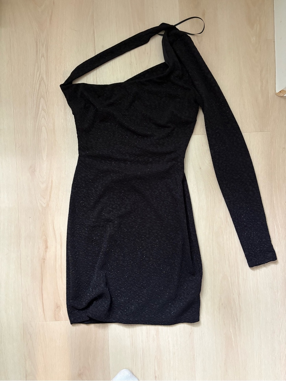 Windsor One-Shoulder Black Sparkle mini dress